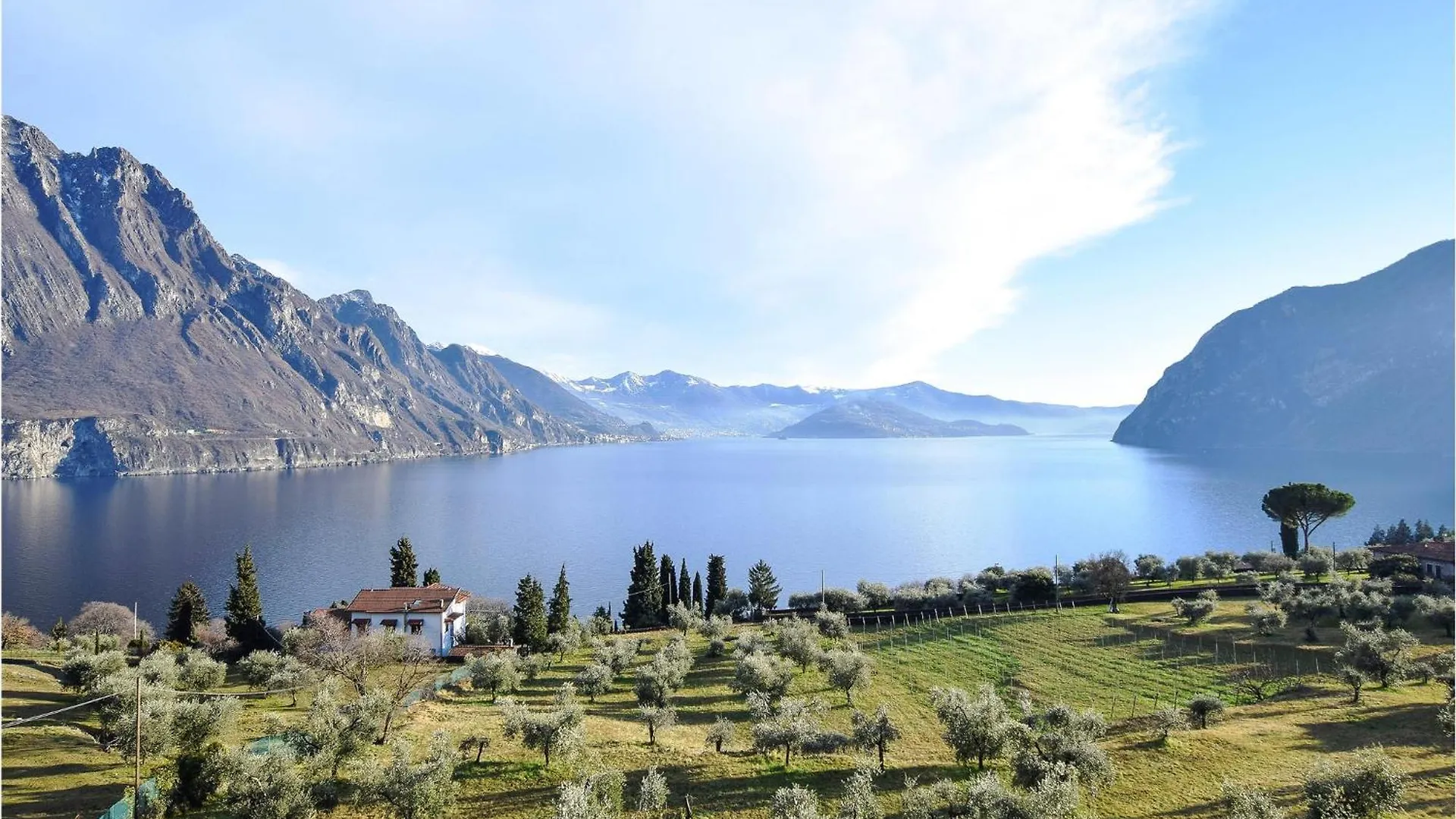 2 Bedroom Stunning Apartment In Solto Collina Bg Riva di Solto