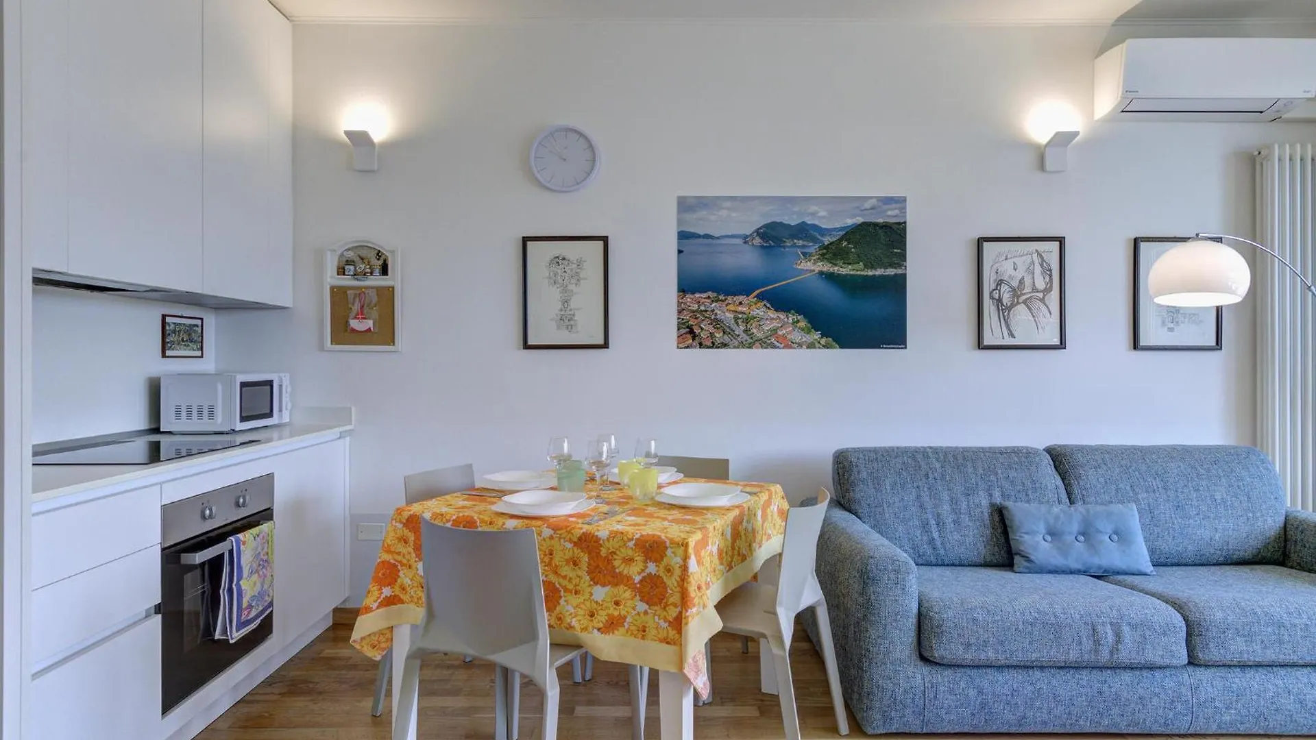 2 Bedroom Stunning Apartment In Solto Collina Bg Riva di Solto Italia