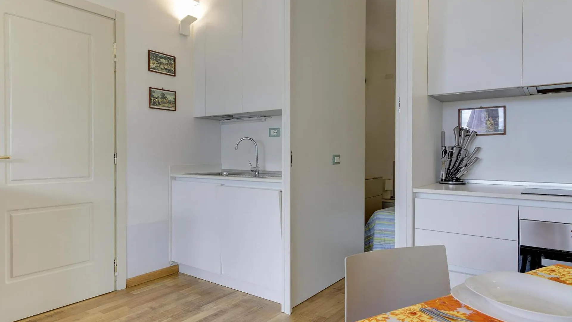2 Bedroom Stunning Apartment In Solto Collina Bg Riva di Solto 0*,